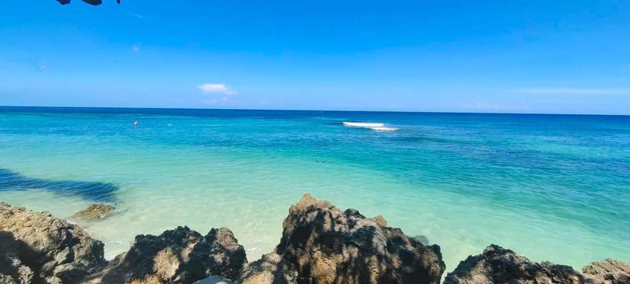 Traditional Private Guesthouse In Patar Beach Bolinao Экстерьер фото